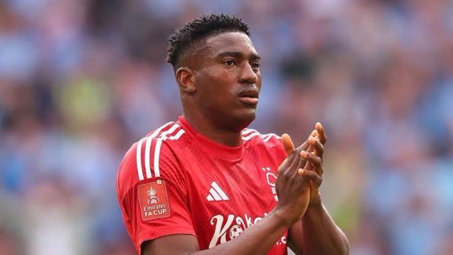Taiwo Awoniyi Makes Emotional Return to City Ground After Medical Emergency