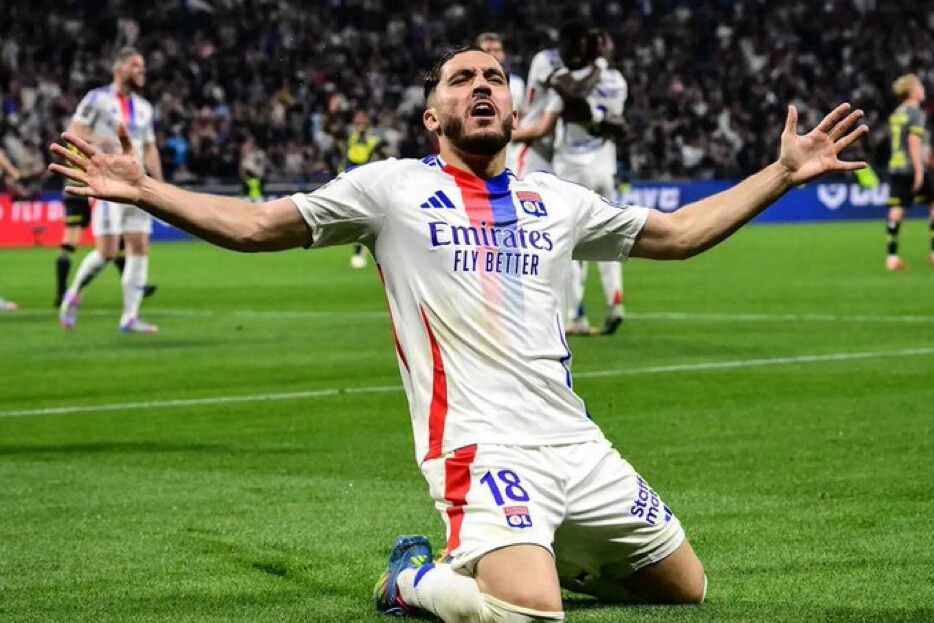 Rayan Cherki Open to Manchester City Move as Interest Grows