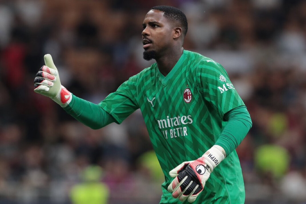 Exclusive: Mike Maignan Deal Falls Apart as Chelsea Refuse to Pay Club World Cup Premium